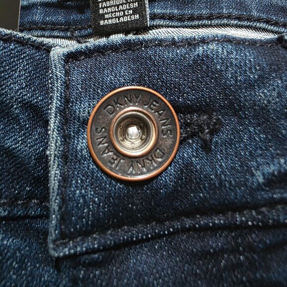 DKNY Jeans Denim Bermuda Mid Rise Cuffed Short Stretch Women's Size 4 Blue - Picture 7 of 10